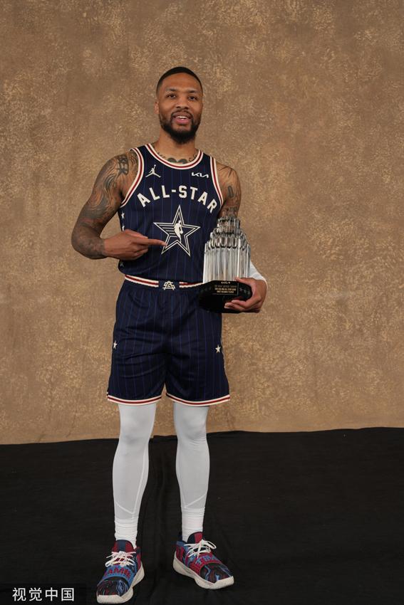 展现出优越 展现出优越