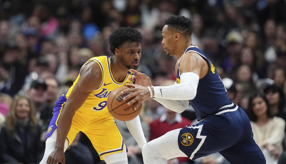 借助其他方 借助其他方