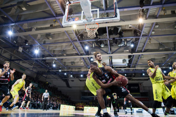 尤其是在某 尤其是在某