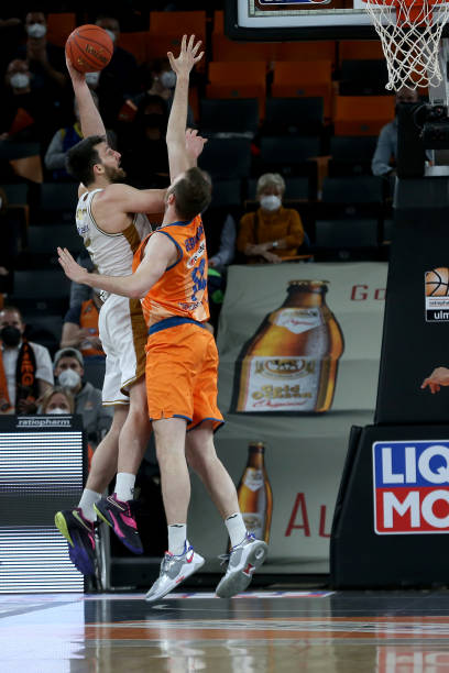 的多变性与 的多变性与